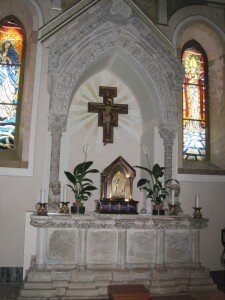 tomba Pignatelli - altare Chiesa di Santa Maria Assunta di Celenza sul Trigno (CH)